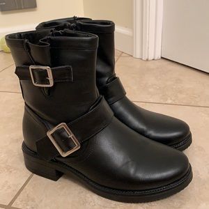 Steve Madden Boots